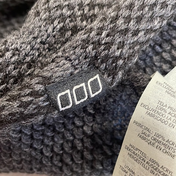 Lorna Jane Large Knit Infinity Scarf - Picture 11 of 12